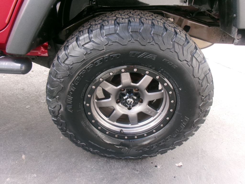 2013 Jeep Wrangler - $14,999