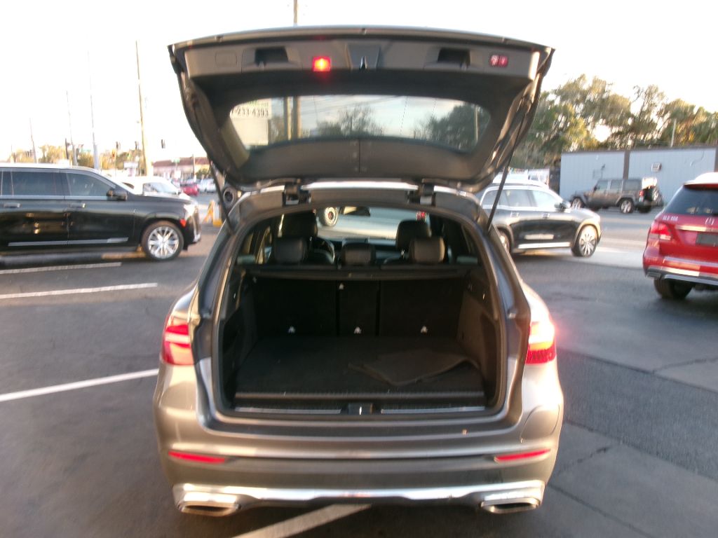 2019 Mercedes-Benz C-Class - $16,999