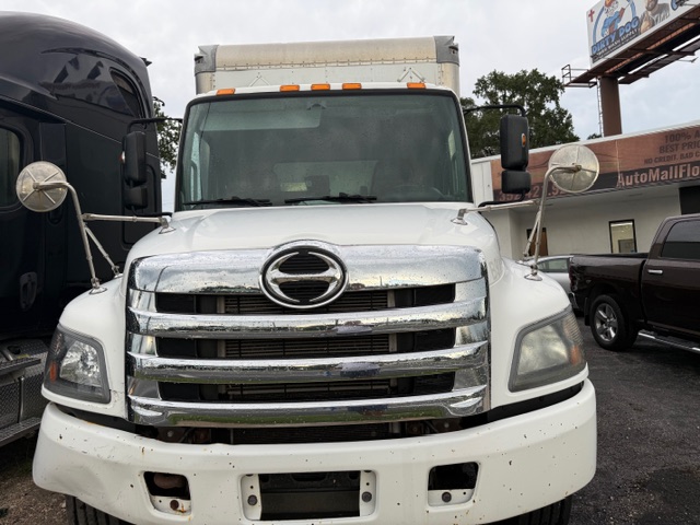 2016 Hino 268 - $24,999