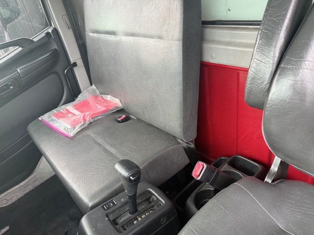 2016 Hino 268 - $24,999