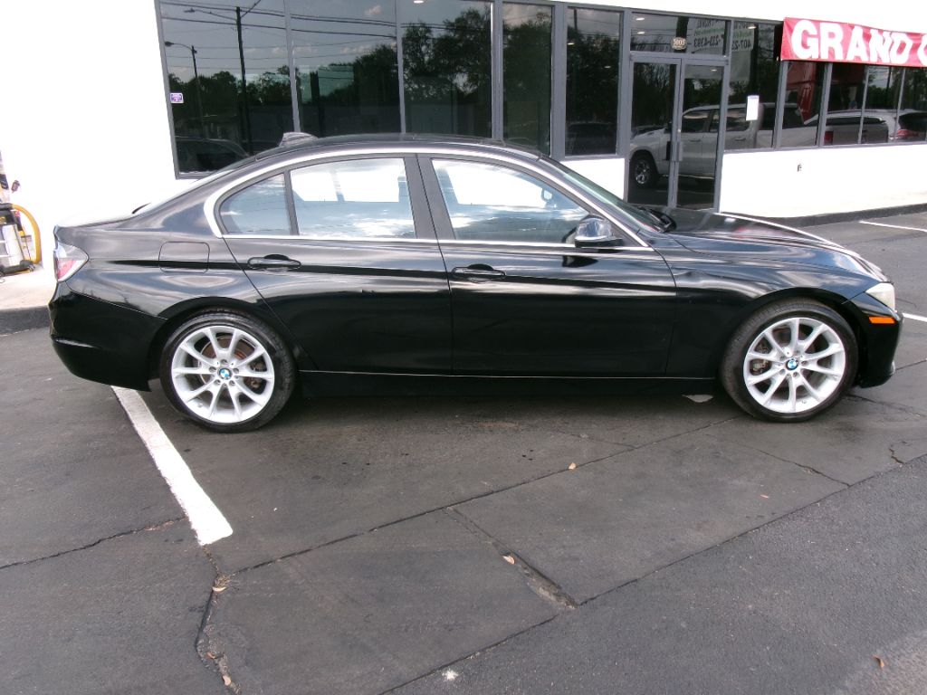 2015 BMW 320i - $10,999