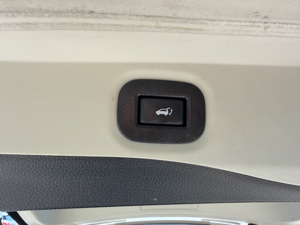 2020 Nissan Rogue - $10,500