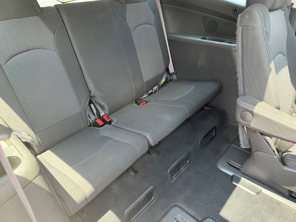2015 Chevrolet Traverse - $5,900