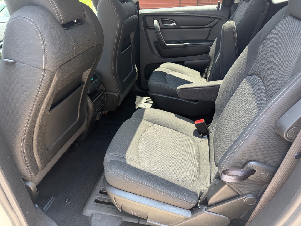 2015 Chevrolet Traverse - $5,900