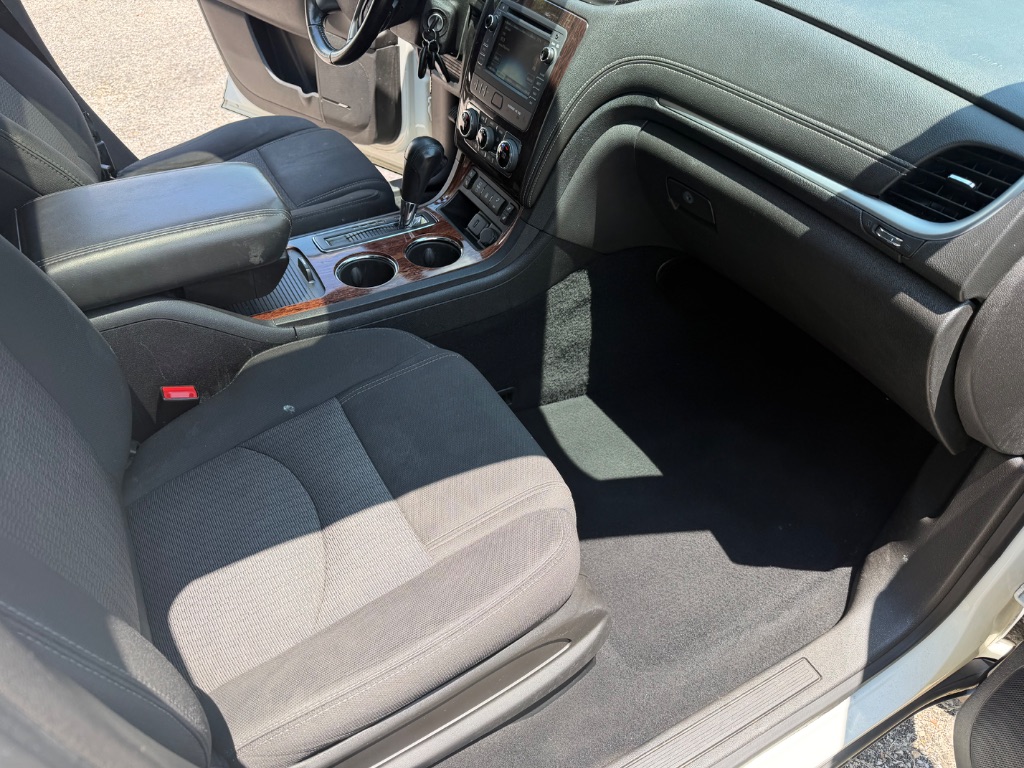 2015 Chevrolet Traverse - $5,900