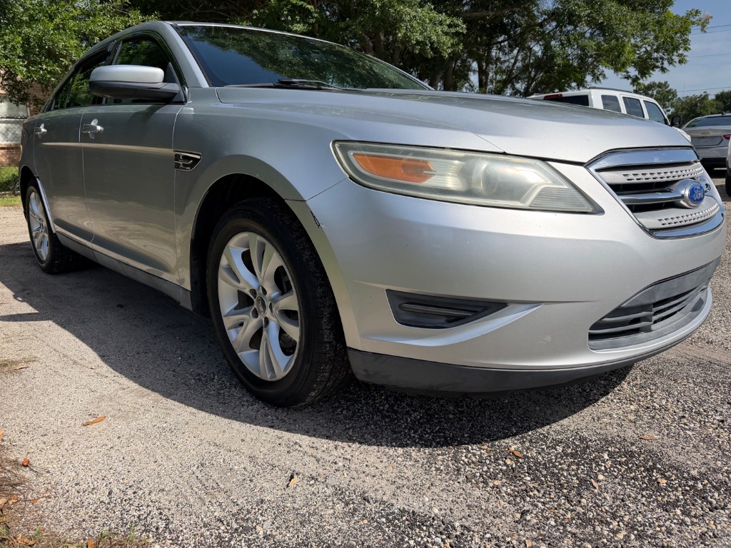 2012 Ford Taurus - $4,900