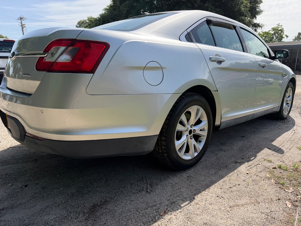 2012 Ford Taurus - $4,900