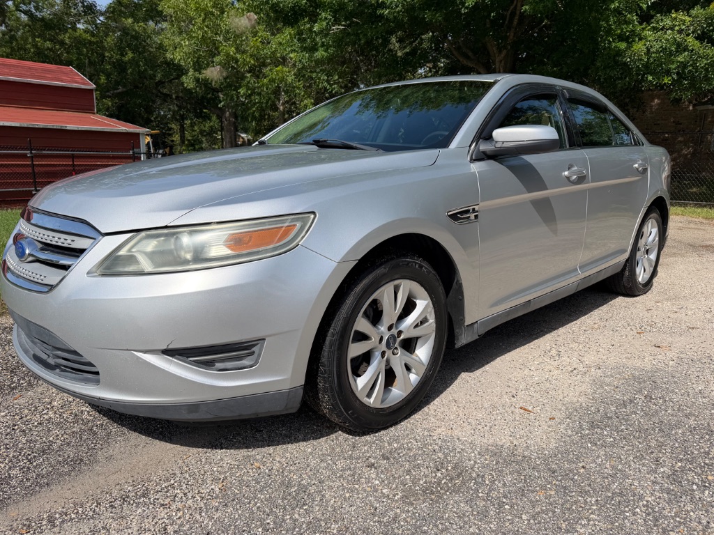 2012 Ford Taurus - $4,900