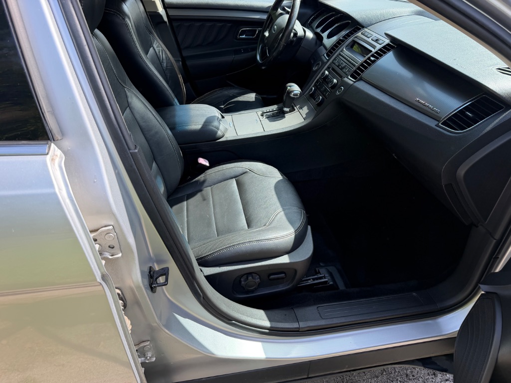 2012 Ford Taurus - $4,900