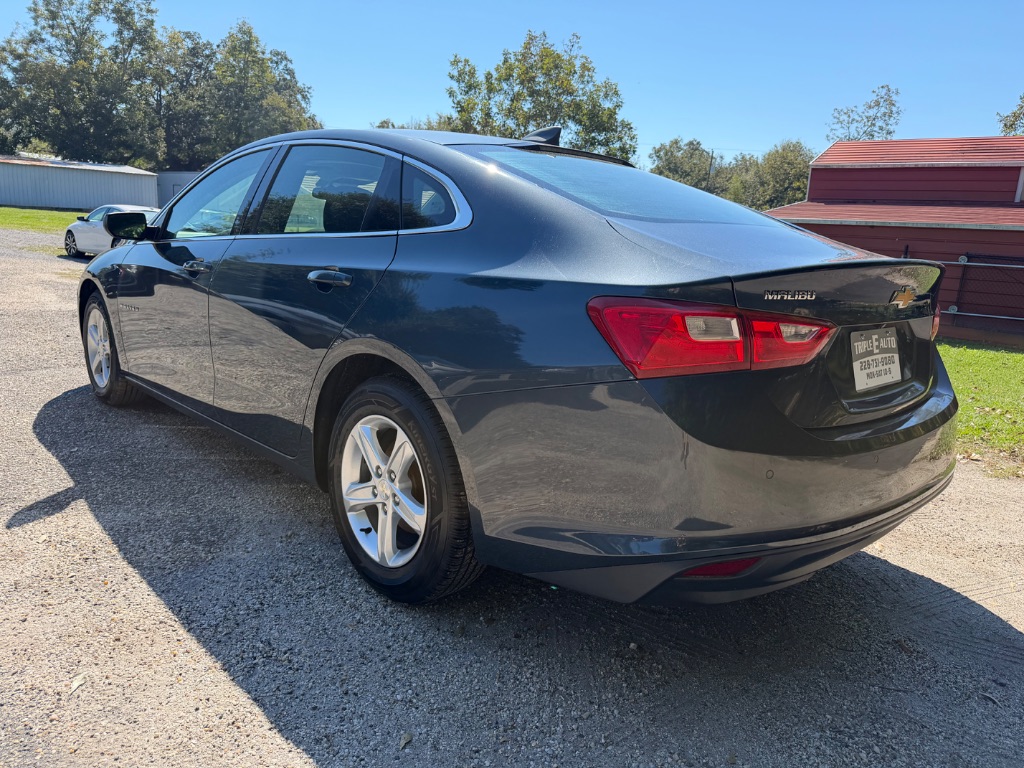 2020 Chevrolet Malibu - $6,900