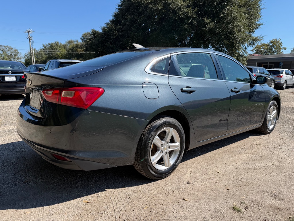 2020 Chevrolet Malibu - $6,900