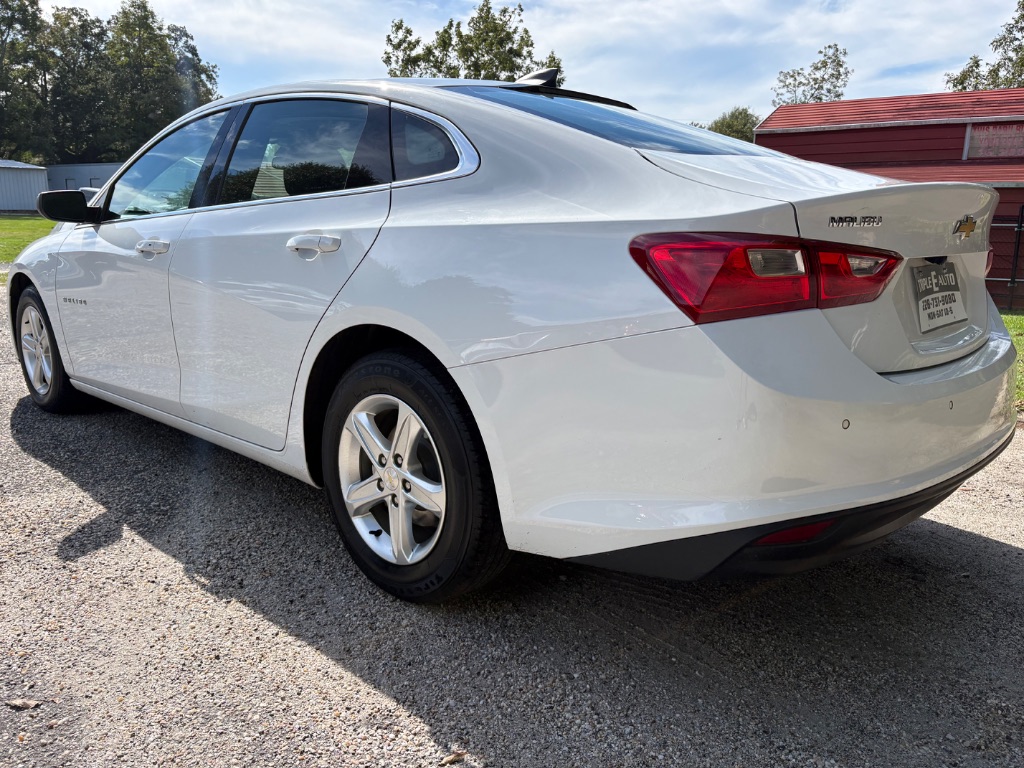 2023 Chevrolet Malibu - $13,500