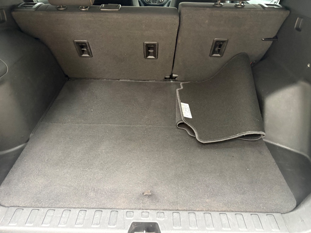 2021 Chevrolet Equinox - $8,900
