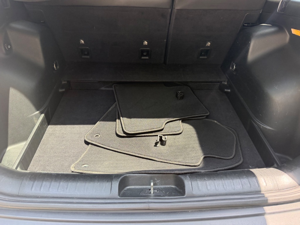 2019 Jeep Cherokee - $10,500