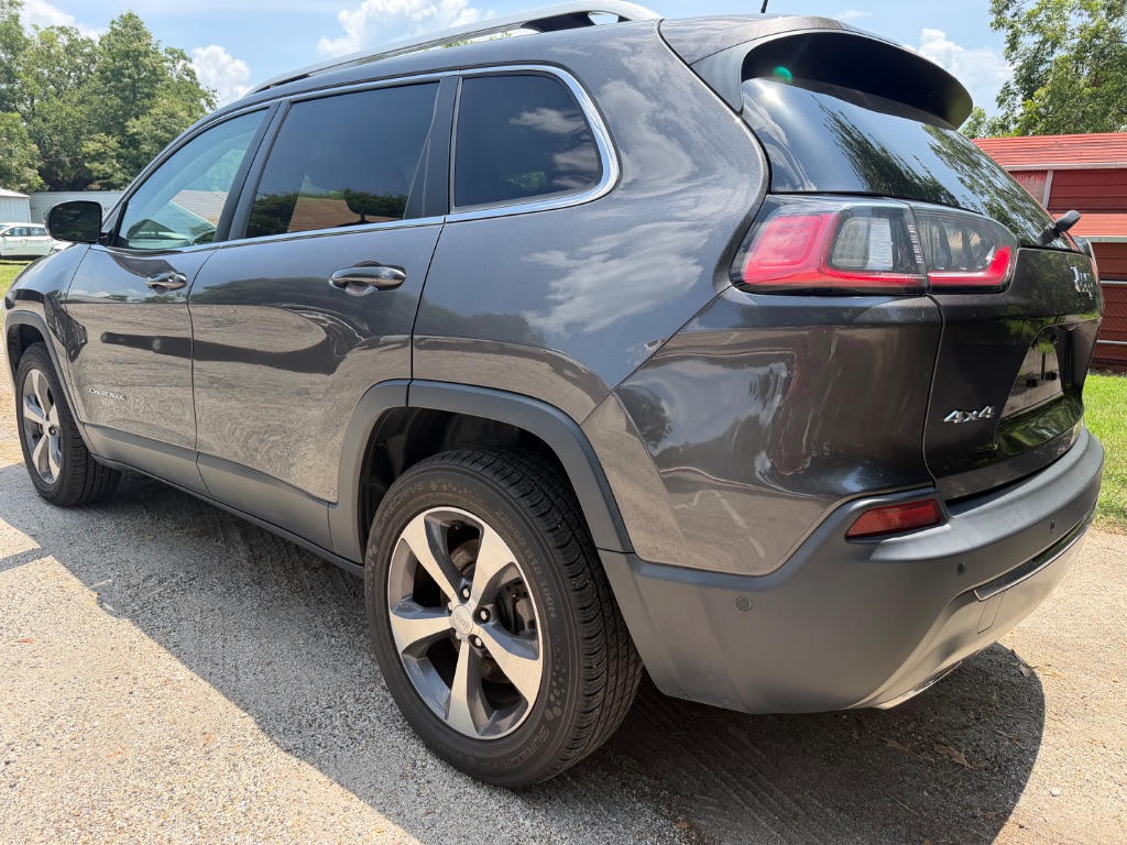 2019 Jeep Cherokee - $10,500