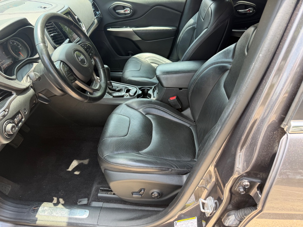 2019 Jeep Cherokee - $10,500