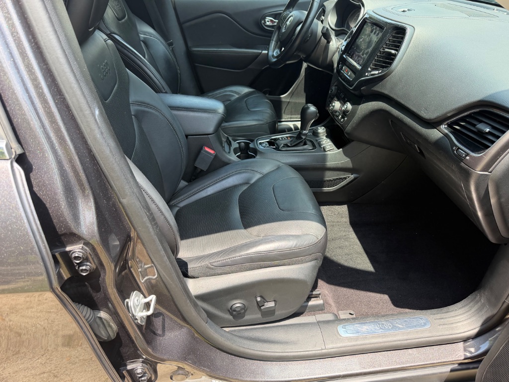 2019 Jeep Cherokee - $10,500