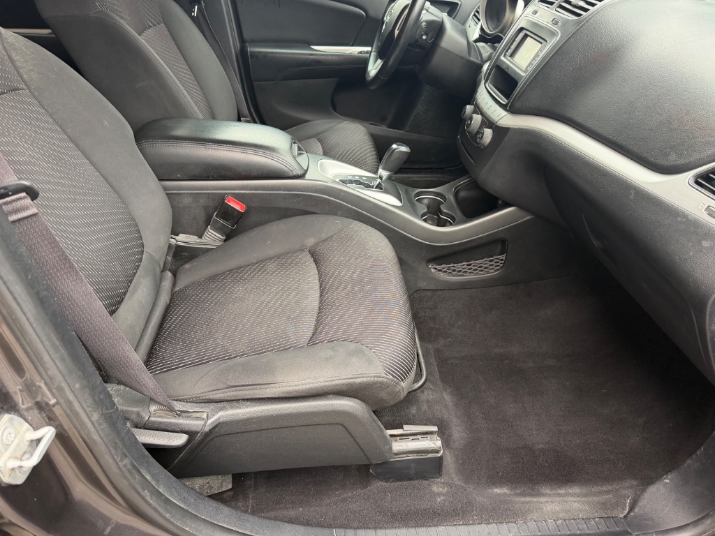 2016 Dodge Journey - $6,900