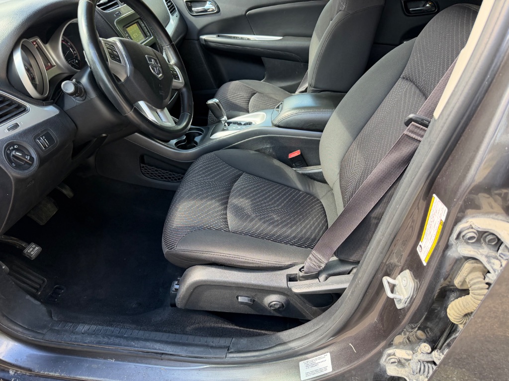 2016 Dodge Journey - $6,900