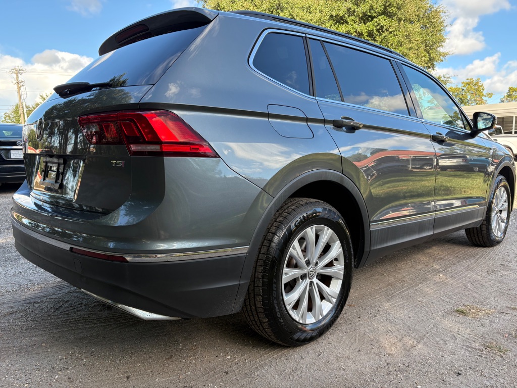 2018 Volkswagen Tiguan - $9,800