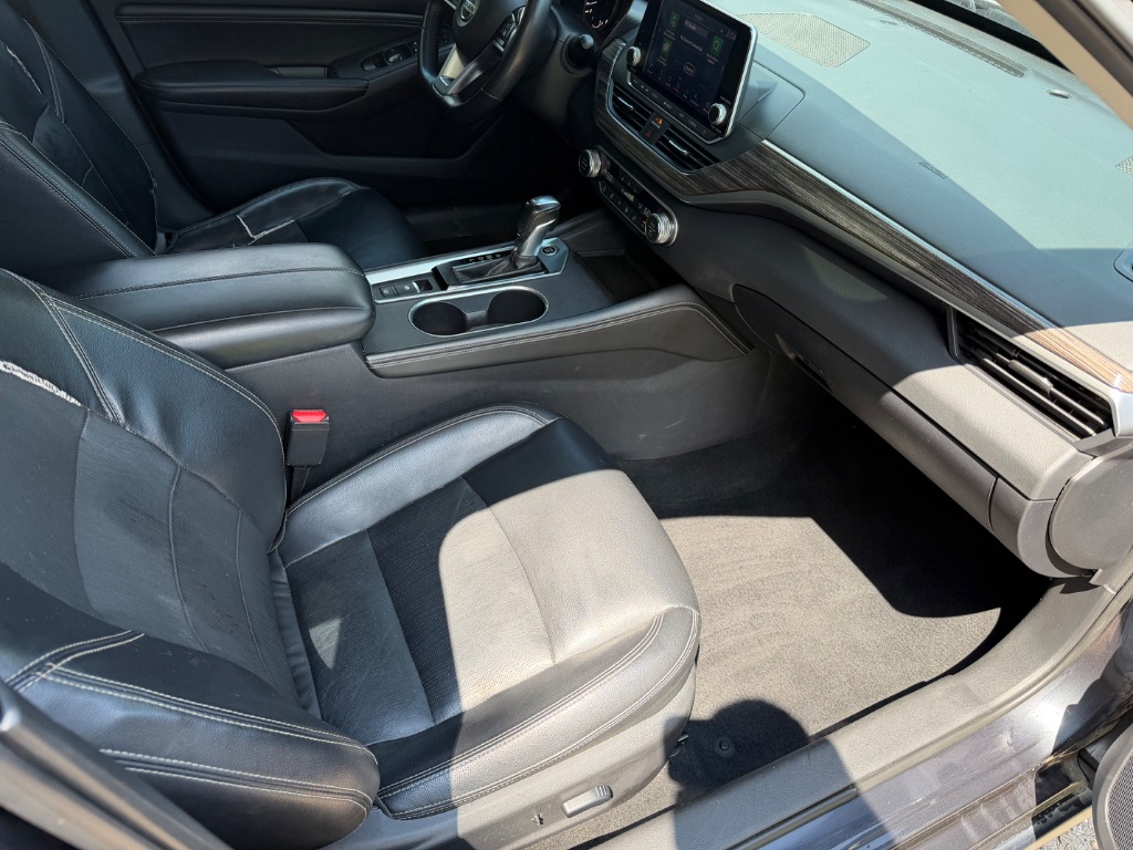 2019 Nissan Altima - $7,900