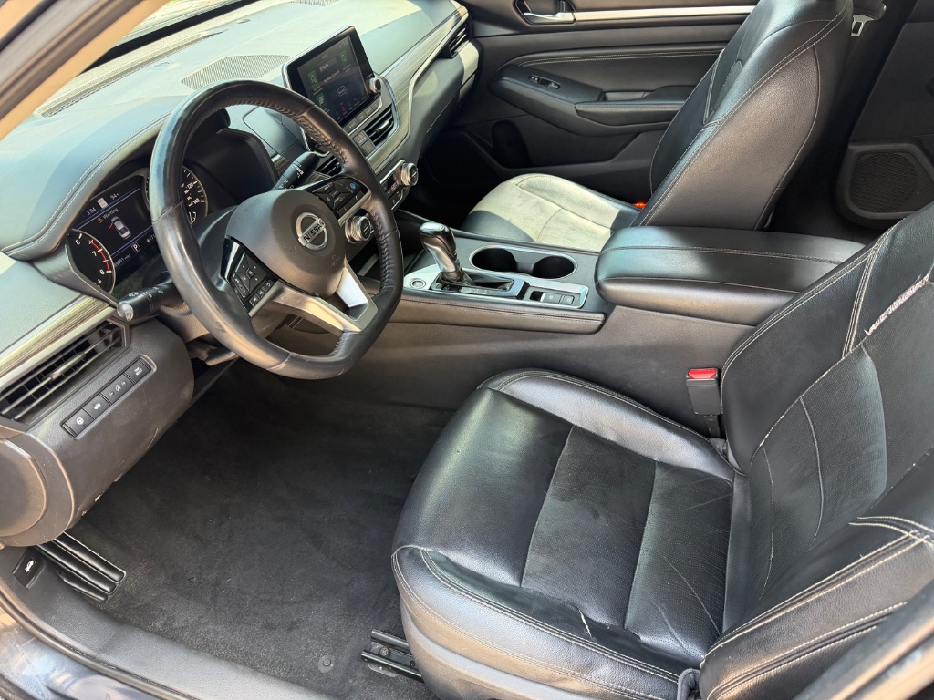 2019 Nissan Altima - $7,900