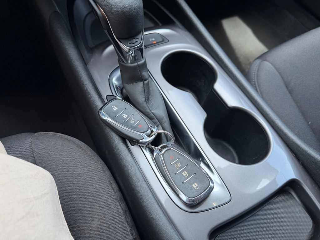 2023 Chevrolet Malibu - $10,500