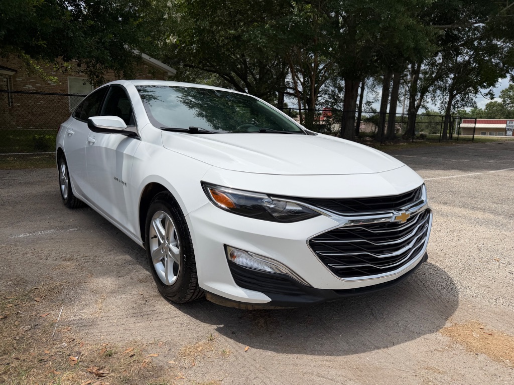 2023 Chevrolet Malibu - $10,500