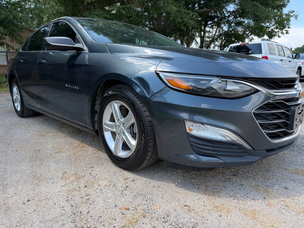 2019 Chevrolet Malibu - $7,900