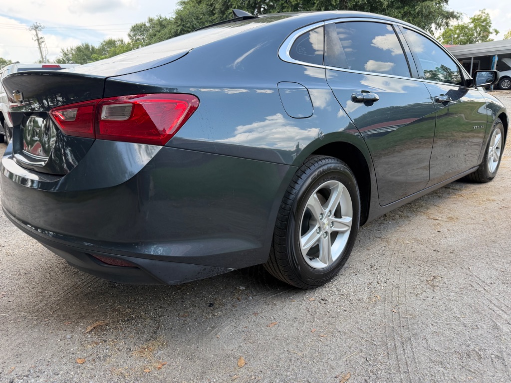2019 Chevrolet Malibu - $7,900