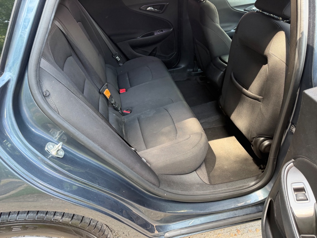 2019 Chevrolet Malibu - $7,900
