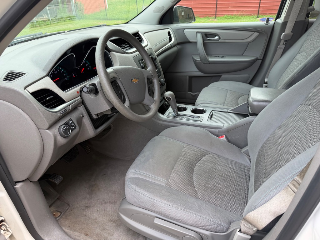 2013 Chevrolet Traverse - $9,900