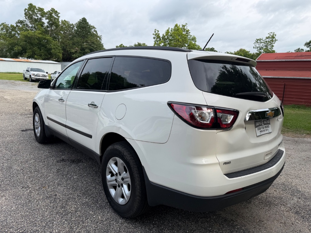 2013 Chevrolet Traverse - $9,900
