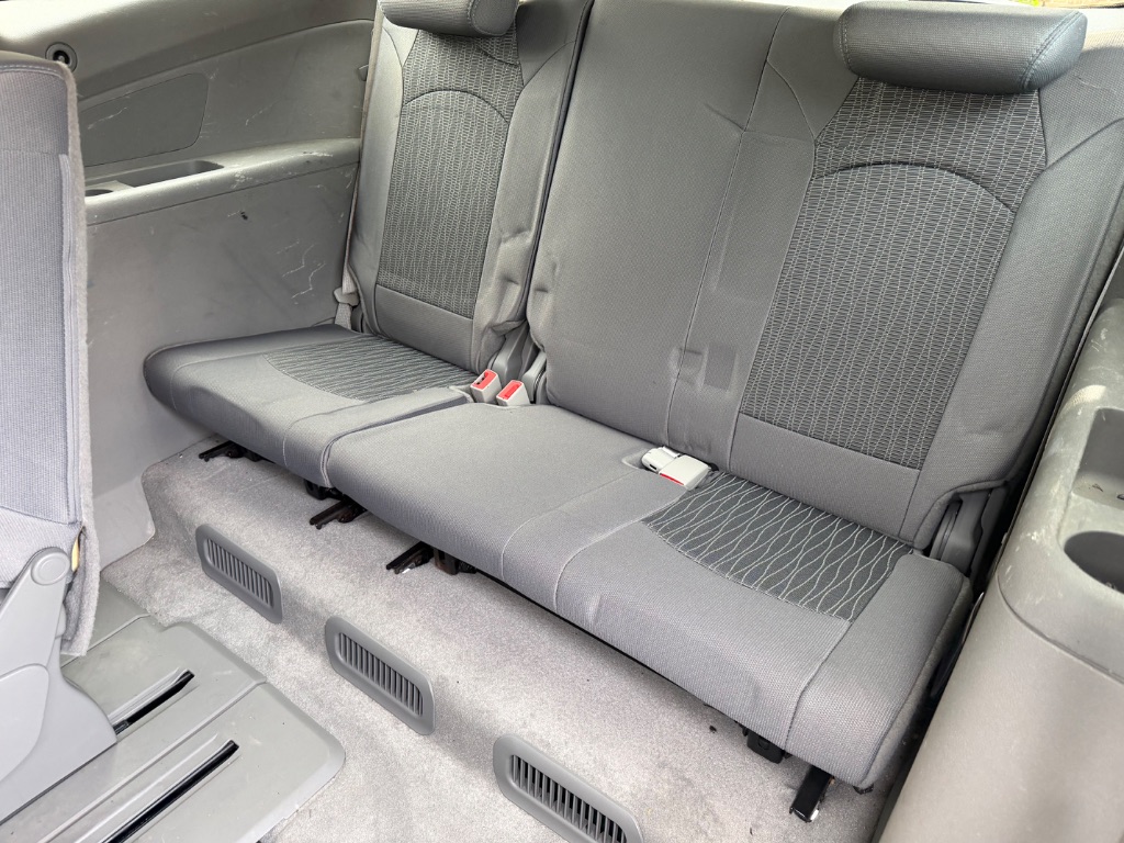2013 Chevrolet Traverse - $9,900
