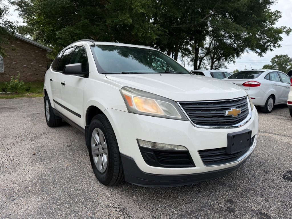 2013 Chevrolet Traverse - $9,900