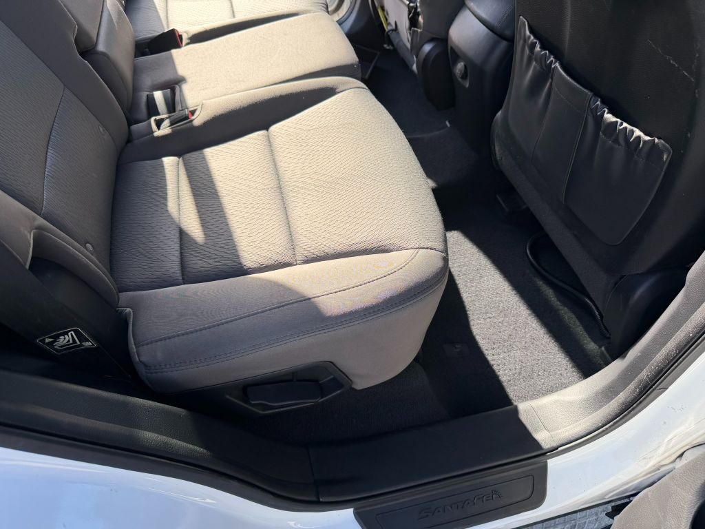 2014 Hyundai Santa Fe Sport - $4,900