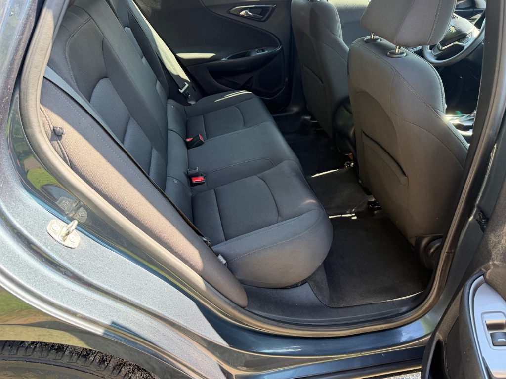 2019 Chevrolet Malibu - $6,900