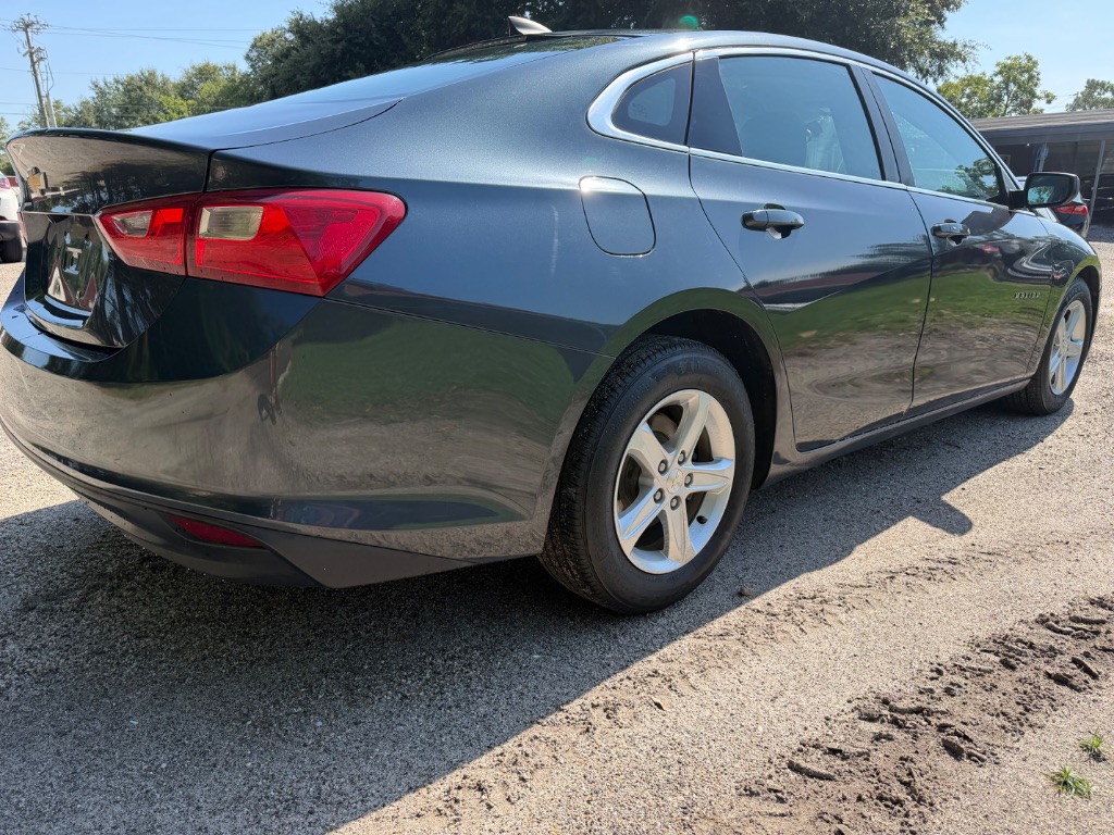 2019 Chevrolet Malibu - $6,900