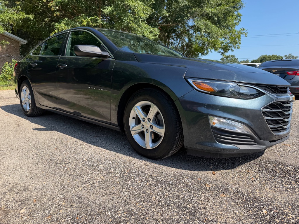 2019 Chevrolet Malibu - $6,900