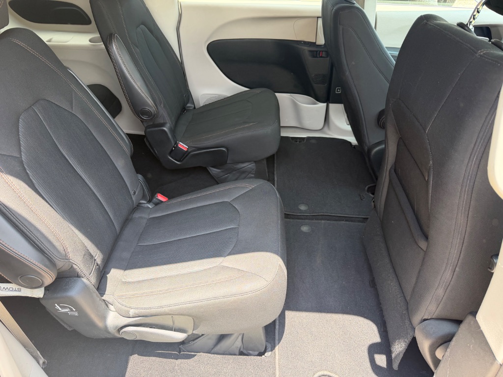 2018 Chrysler Pacifica - $8,900