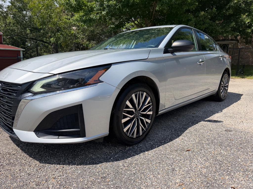 2024 Nissan Altima - $15,500