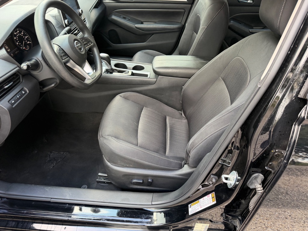 2022 Nissan Altima - $12,500
