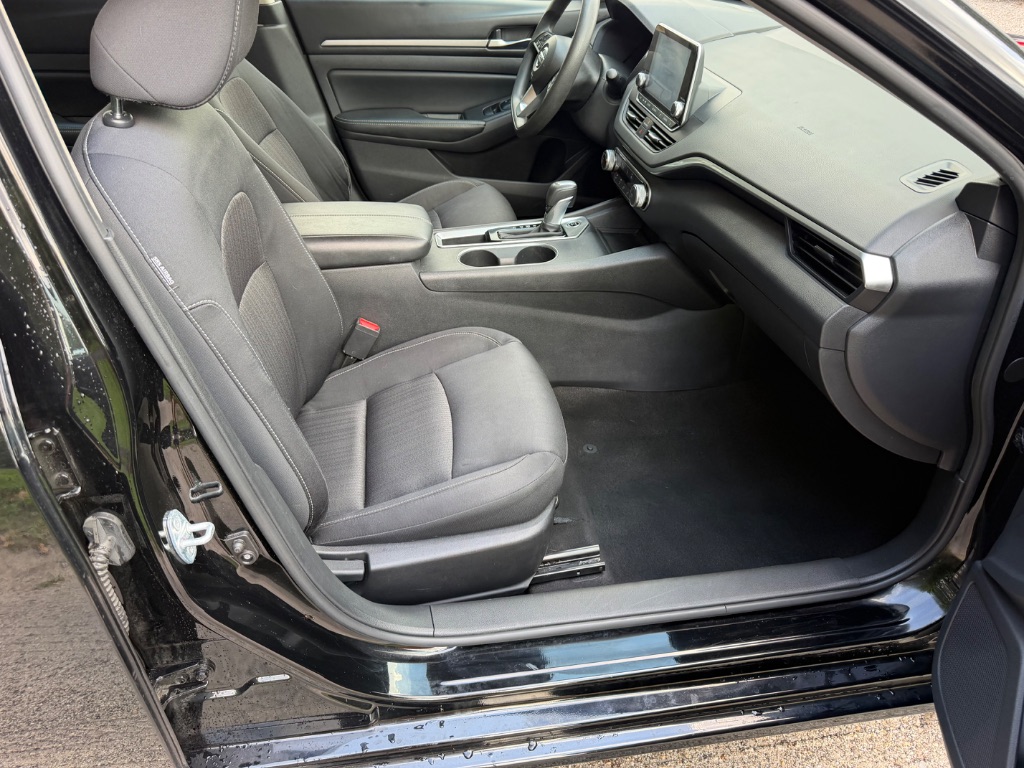 2022 Nissan Altima - $12,500