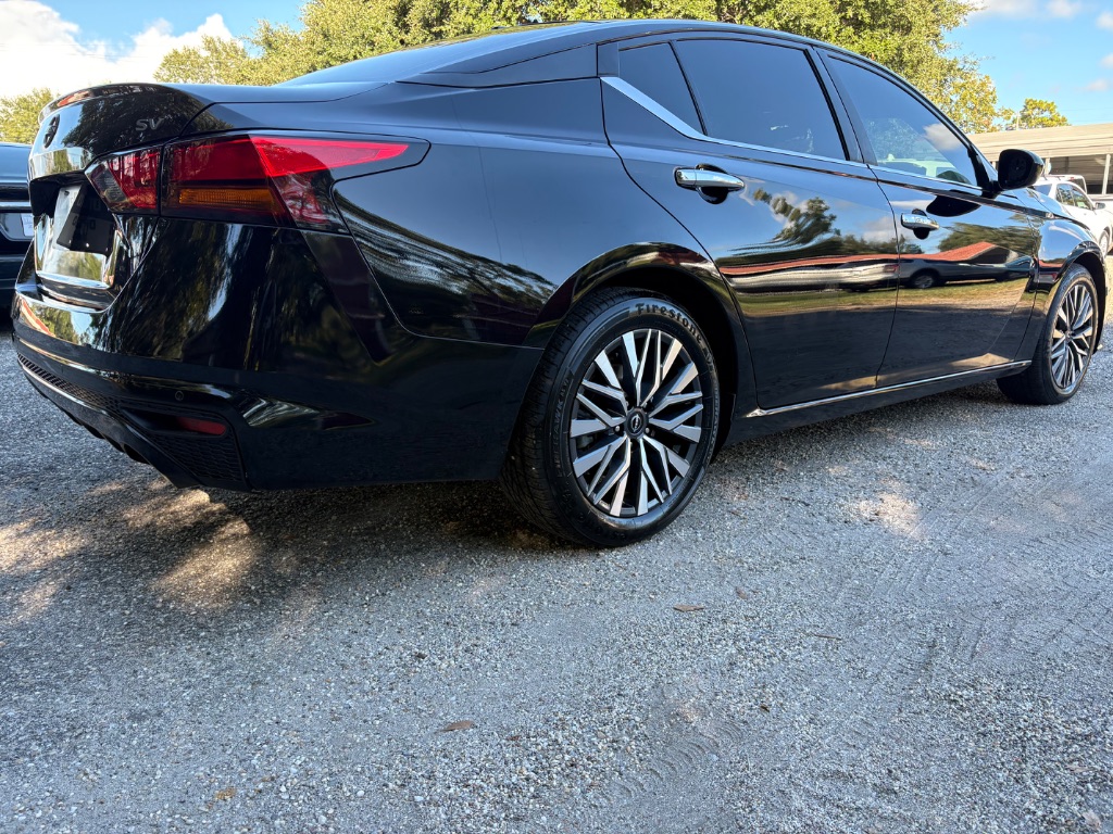 2023 Nissan Altima - $13,500