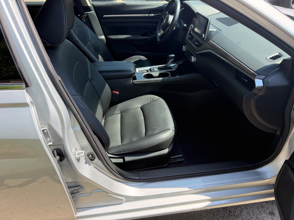 2022 Nissan Altima - $12,500