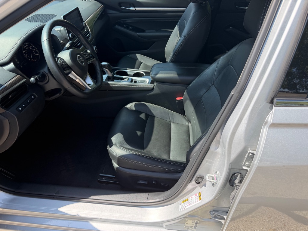 2022 Nissan Altima - $12,500