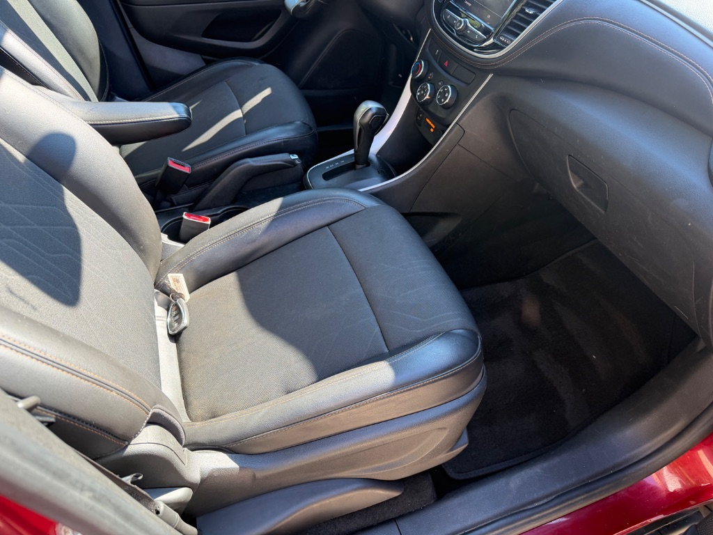2022 Chevrolet Trax - $10,900