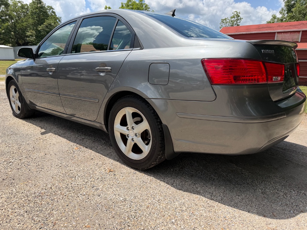 2009 Hyundai Sonata - $4,500