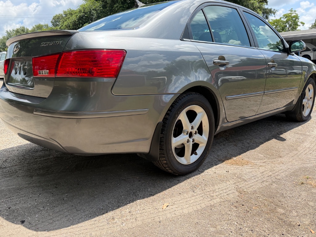 2009 Hyundai Sonata - $4,500