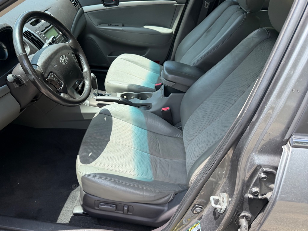 2009 Hyundai Sonata - $4,500